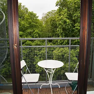  Apartment Ruheoase Mitten Im Stadtzentrum / Belgisches Viertel