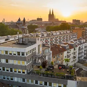 2* Otel Hostel Koeln